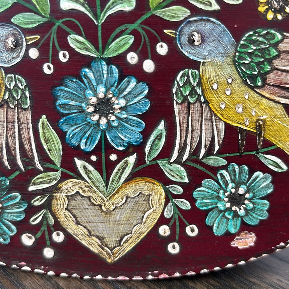 Vintage oval wood box, burgundy, hand painted, birds, flowers, PA Dutch?German? - Picture 4 of 9